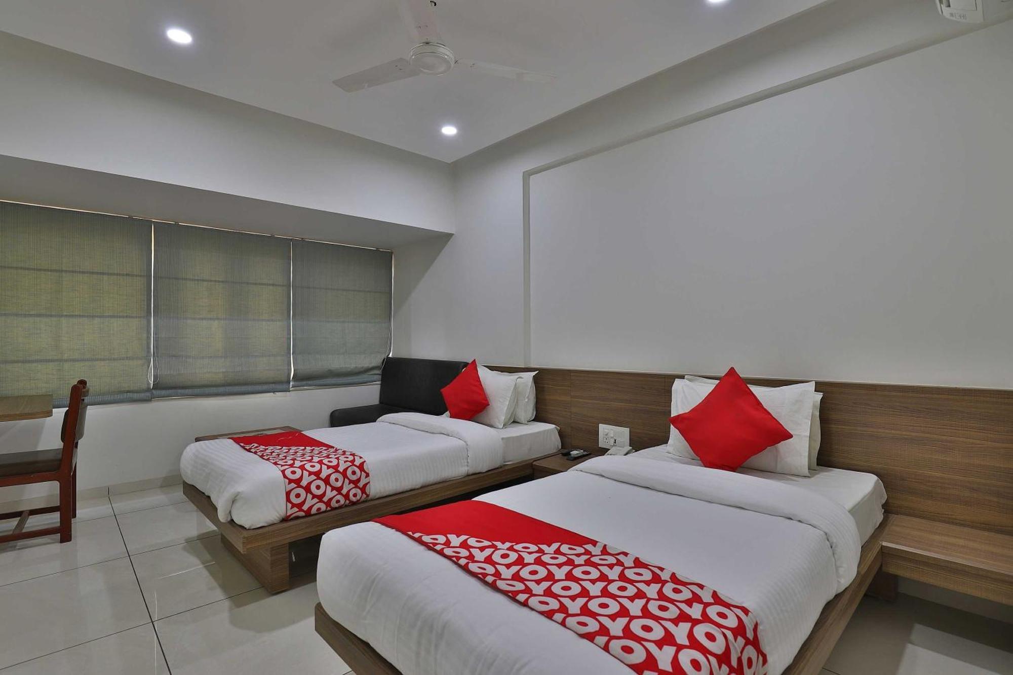 Collection O Hotel Panchsheel วาโดดารา ภายนอก รูปภาพ